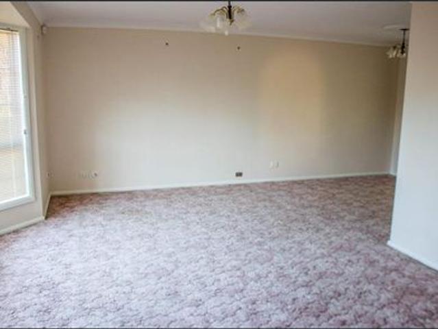 Spacious 4 Bedroom Family Home with Double Garage