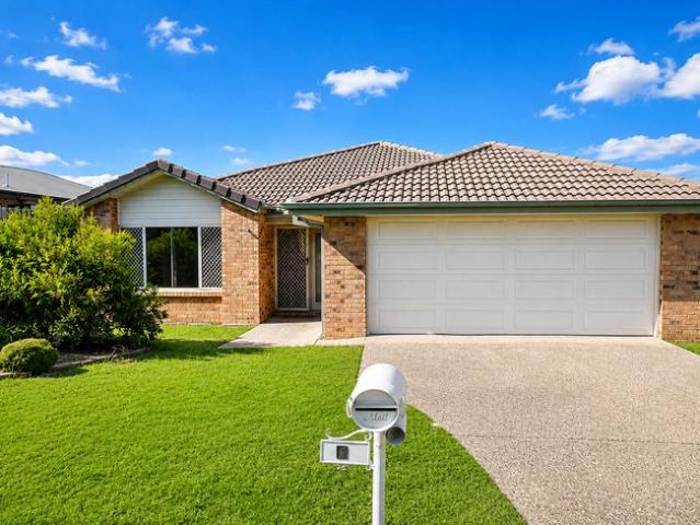 Spacious 4 Bedroom Family Home with Fully Fenced Yard