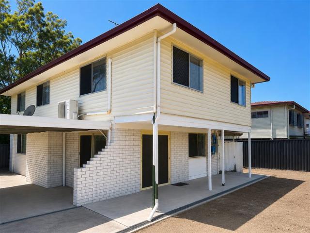 Spacious 4 Bedroom Family Home with Large Backyard