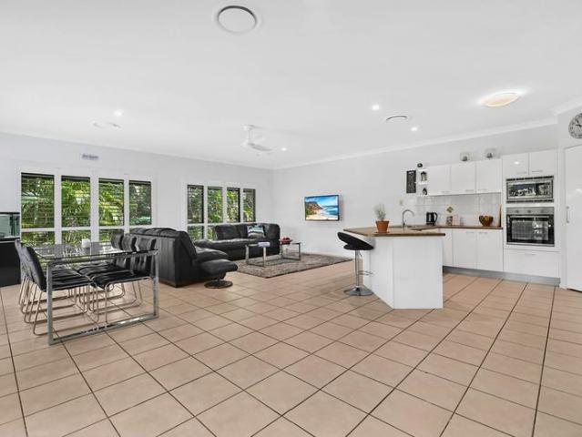 Spacious 4 Bedroom Family Home with Pool in Prime Central Location