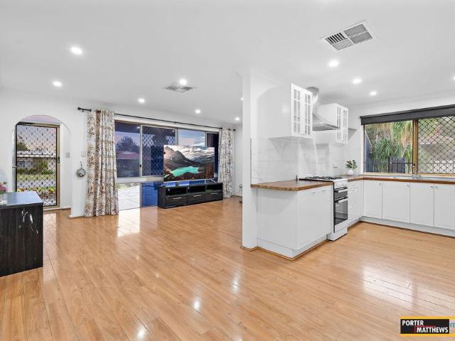Spacious 4 Bedroom Family Home with Pool & Powered Workshop!