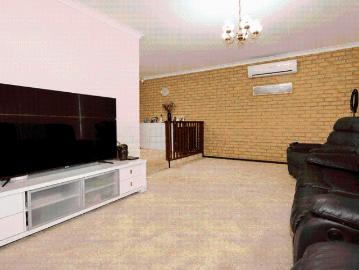 Spacious 4 Bedroom Family Home with Single Garage in Australind