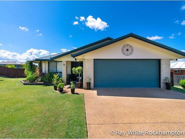 Spacious 4 Bedroom Family Home with Side Access