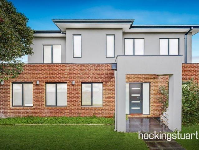 Spacious 4 Bedroom 3 Bathroom Family Home with Strong Rental Return in Prime Dandenong Location