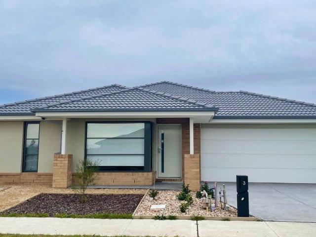 Spacious 4 Bedroom Family Home with Study in a Prime Donnybrook Location