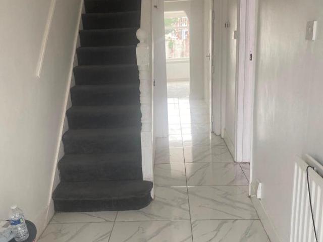 Spacious 4 Bedroom Family House to Rent