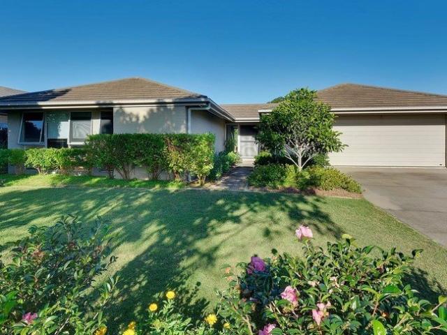 Spacious 4 Bedroom Family Living in the Heart of Moggill