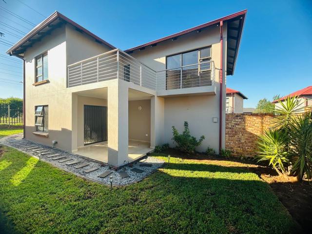 Spacious 4 Bedroom House in a Secure Estate with Garden, Balcony & Double Garage