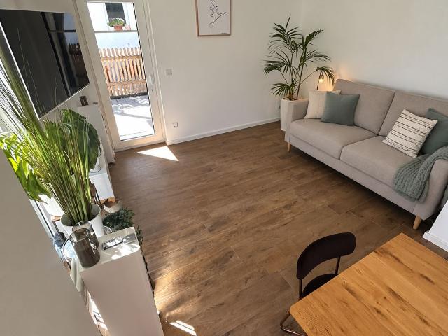Spacious 4 Bedroom House with Garden & Parking in Munich