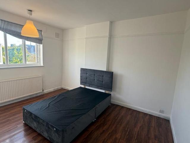 Spacious 4 Bedroom House to Rent