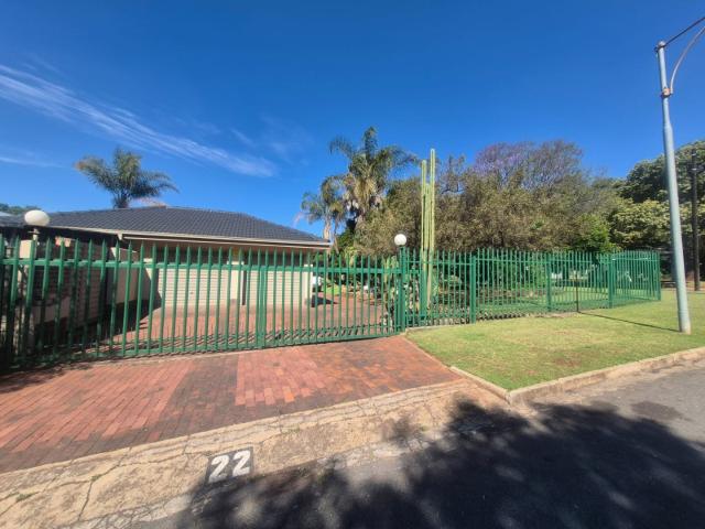 SPACIOUS 4 BEDROOM HOUSE TO RENT IN RANT EN DAL!