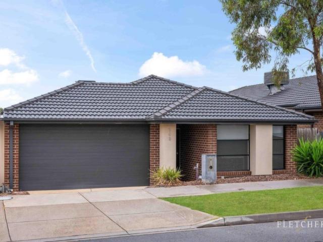 Bordering Wollert Spacious 4 Bedroom Home