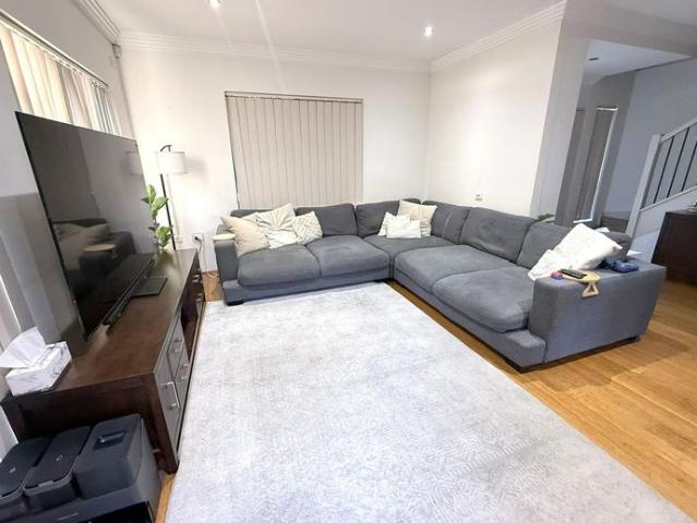 SPACIOUS 4 BEDROOM HOME WALKING DISTANCE TO ALL AMENITIES