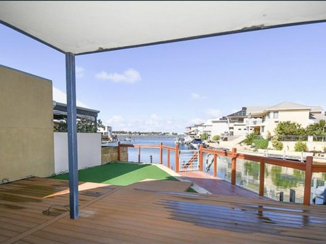 Spacious 4 Bedroom Home with Canal Views!