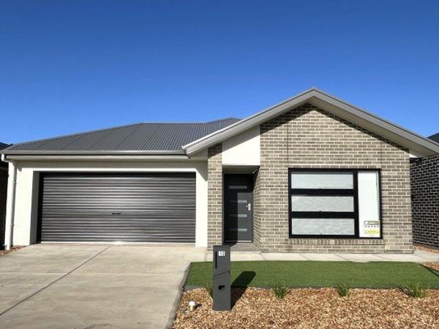 Spacious 4 Bedroom Home with Contemporary Comforts