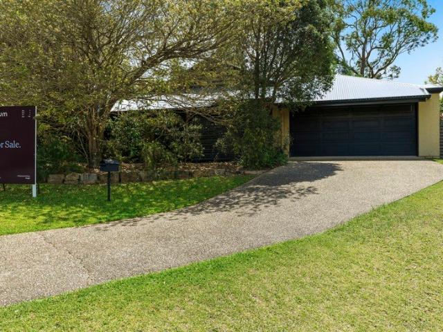 Spacious 4 Bedroom Home with Ducted Air Conditioning!