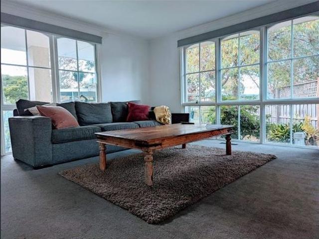 Spacious 4 Bedroom Home with Large Entertaining Deck