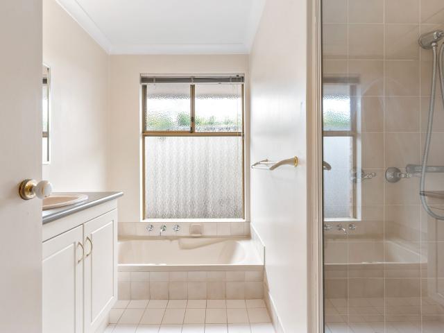Spacious 4 Bedroom Home with Large Patio & Double Garage