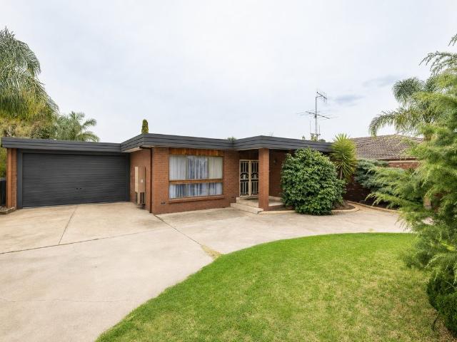 Spacious 4 Bedroom Home with Lots to Offer! Shepparton Real Estate