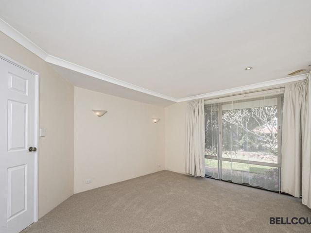 Spacious 4 Bedroom Home with Pool in Leeming