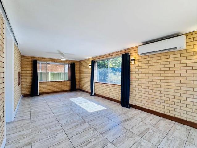 Spacious 4 Bedroom Home with Pool, Shed & Caravan Carport