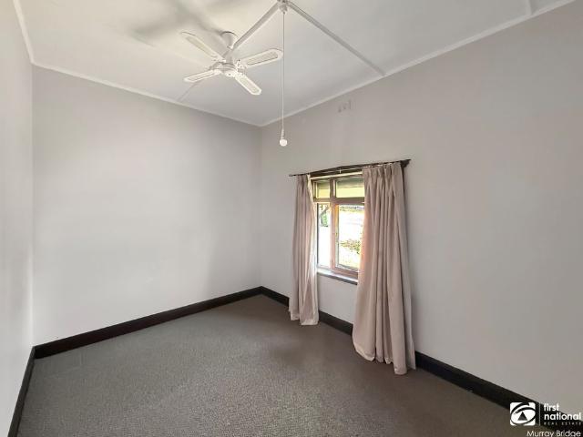 Spacious 4 Bedroom Home with Solar, Comfort & Convenience