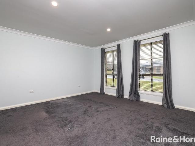 Spacious 4 Bedroom home Available 1/12/26!