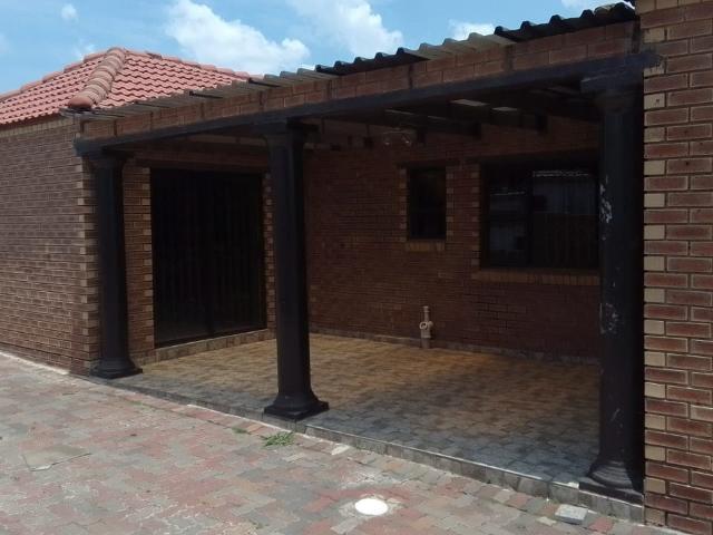 Spacious 4 Bedroom Home for Rent in Rhodesfield