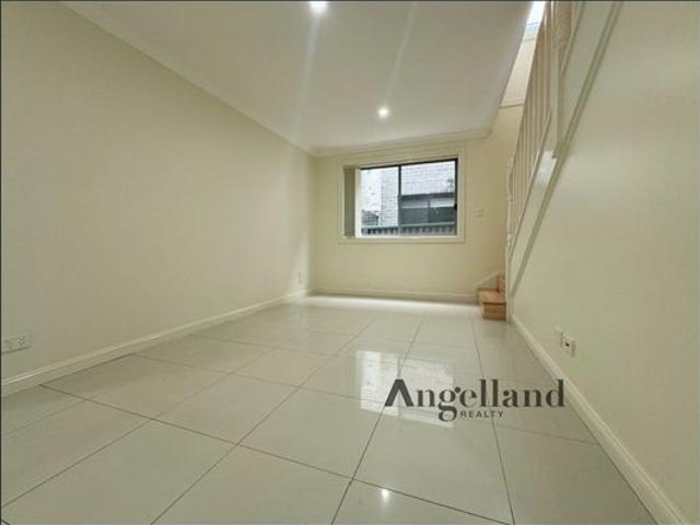 Spacious 4 Bedroom Home for Rent – Modern Living with Plenty of Space!