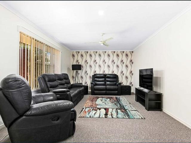 Spacious 4 Bedroom Home in Urraween 6 MONTH LEASE ONLY