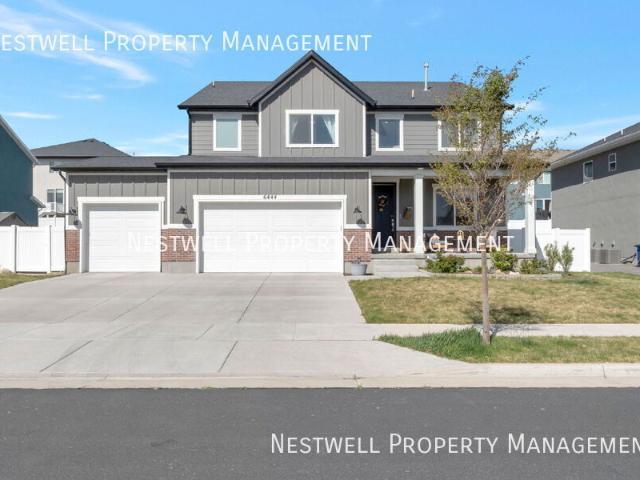 Spacious 4 bedroom home in West Valley City!