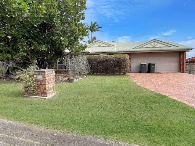 Spacious 4 Bedroom Home in a Convenient Kawungan Location