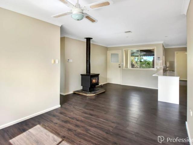 Spacious 4 Bedroom Home in a Convenient Location