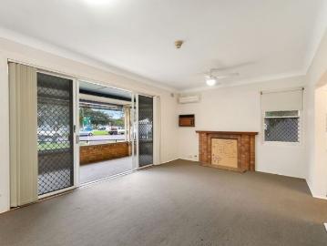 Spacious 4 Bedroom Home in a Prime Central Location