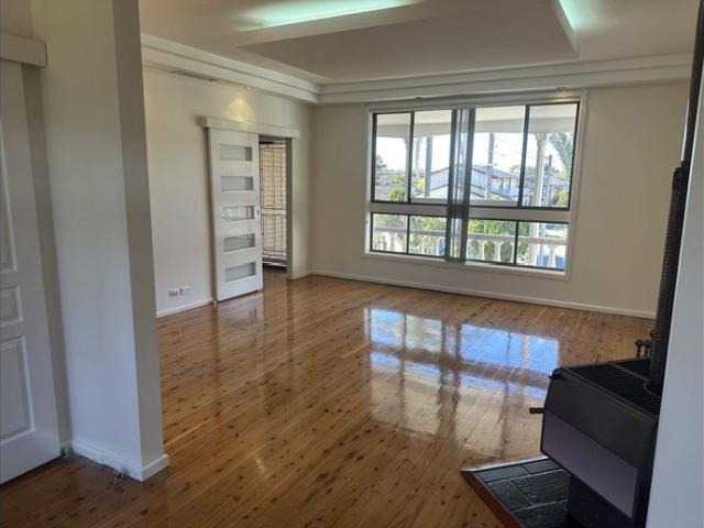 Spacious 4 Bedroom Home in a Quiet Cul de Sac