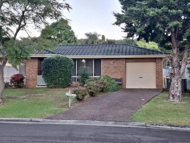 Spacious 4 Bedroom home in Albion Park