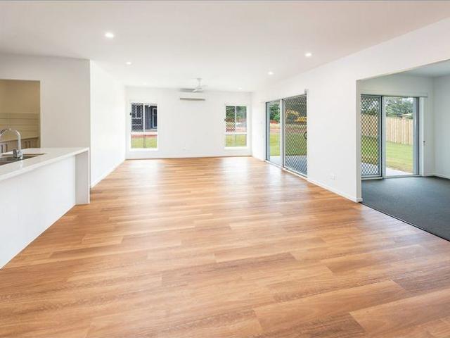 Spacious 4 Bedroom Home in Branyan!