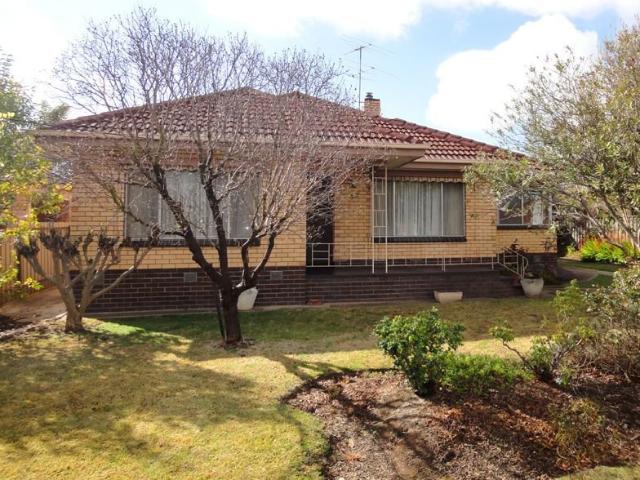 Spacious 4 Bedroom Home in Convenient West End Location