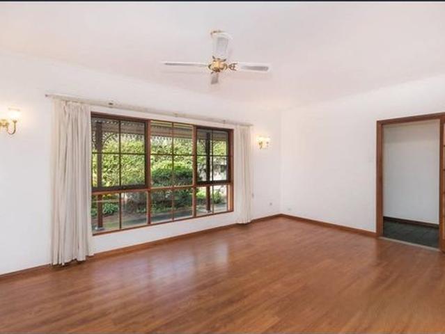 Spacious 4 Bedroom Home in Everard Park