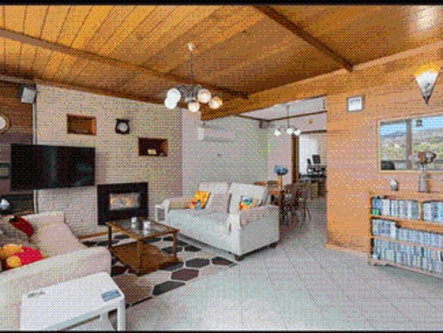 Spacious 4 Bedroom Home in Leafy Redwood Park
