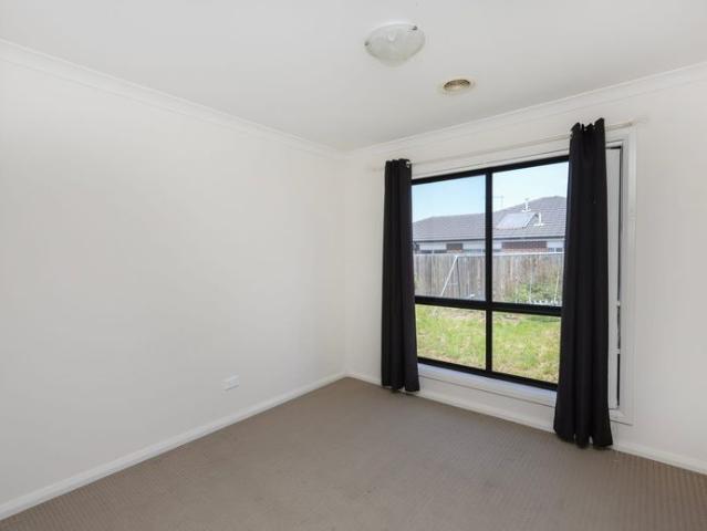SPACIOUS 4 BEDROOM HOME IN PERFECT LOCATION