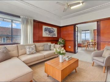 Spacious 4 Bedroom Home in Prime Camp Hill Location 6 month lease option