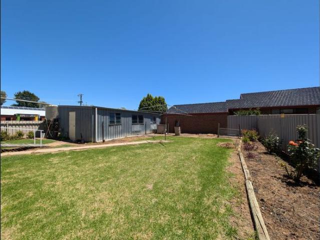 Spacious 4 Bedroom Home in Prime Location