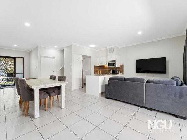 Spacious 4 Bedroom Home in Sought After Woodlands Estate