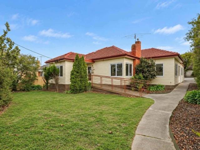 Spacious 4 Bedroom Home + Large Study on a Generous Corner Block