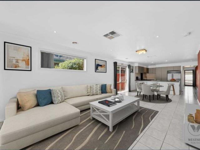 Spacious 4 Bedroom Home Near Riverdale Shopping Centre, Heart of Moorookyle Estate in Tarneit!