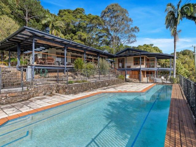 Spacious 4 Bedroom Home on 37 Acres with Panoramic Hinterland Views