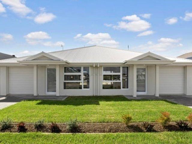 Spacious 4 Bedroom Home Prime Location, Close to All Amenities!