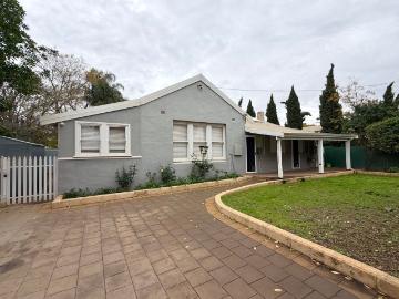 Spacious 4 Bedroom Home Secure, Central Location