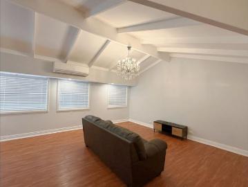 Spacious 4 Bedroom Home Secure, Central Location